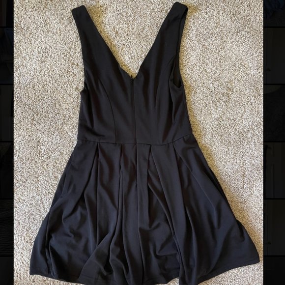 TOBI Marisella Black Skater Dress - Picture 7 of 9